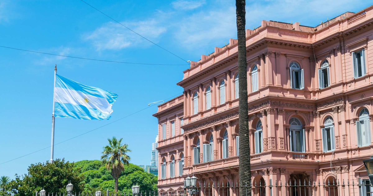 Casa Rosada and Argentine flag in Buenos Aires, Argentina